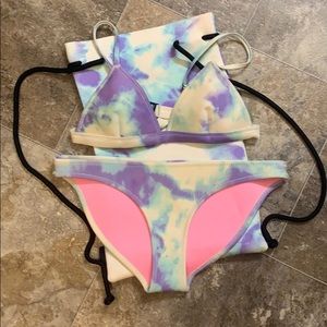 Triangle tie dye bikini